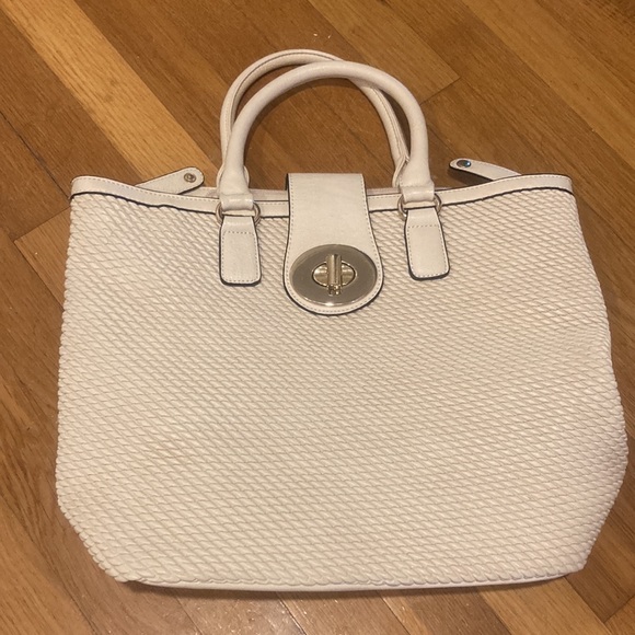 Purse - Picture 2 of 6